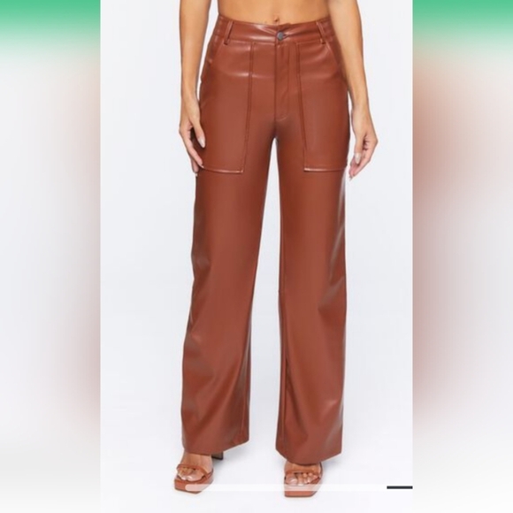 Faux Leather Crop Top & Pants Set - Picture 3 of 4